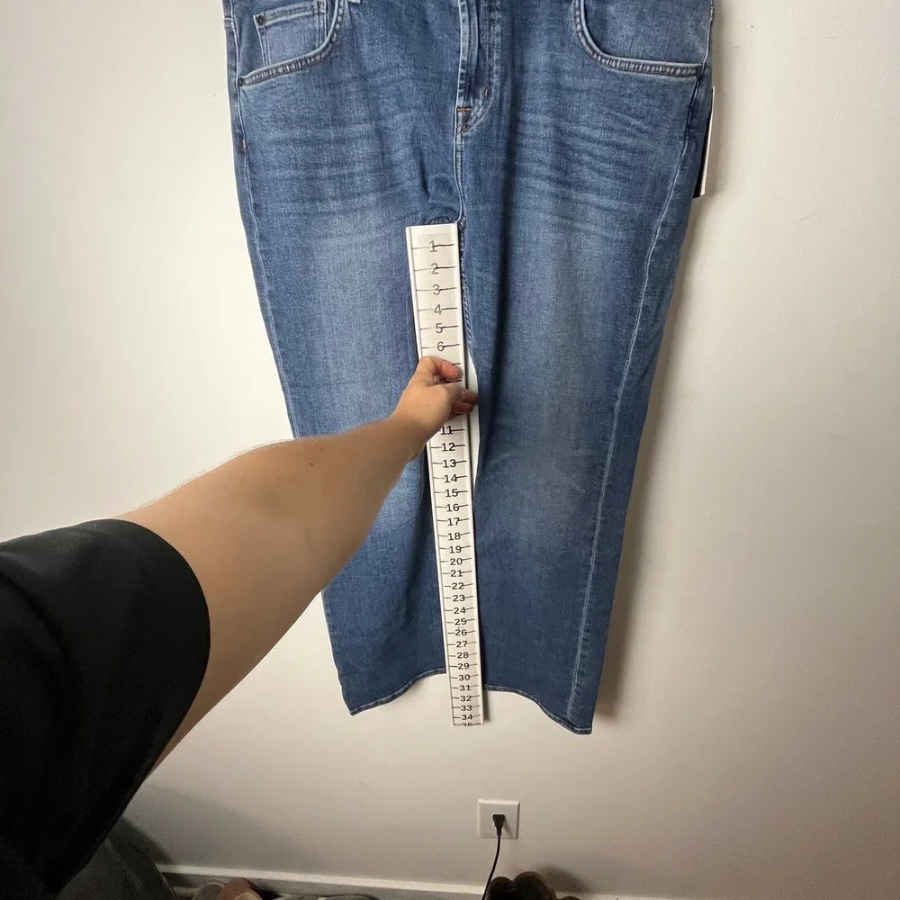 7 For All Mankind sizing reminder